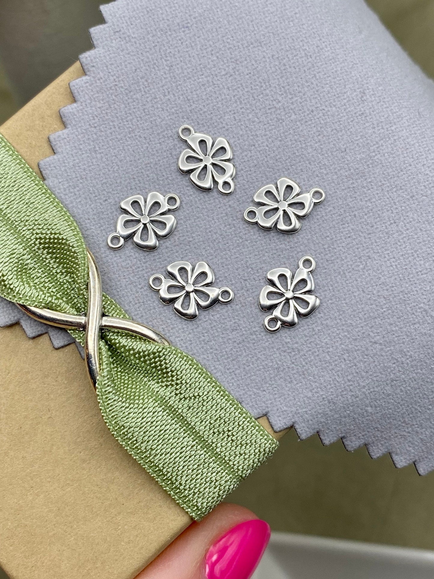 Flower Connectors - 5 Pack - F16