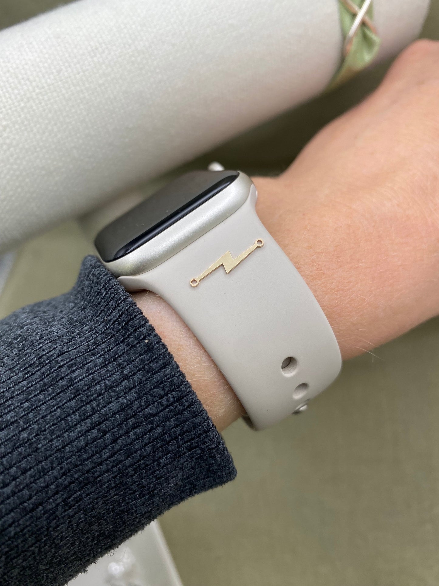 Lightning Bolt Connectors - 2 Pack - L8