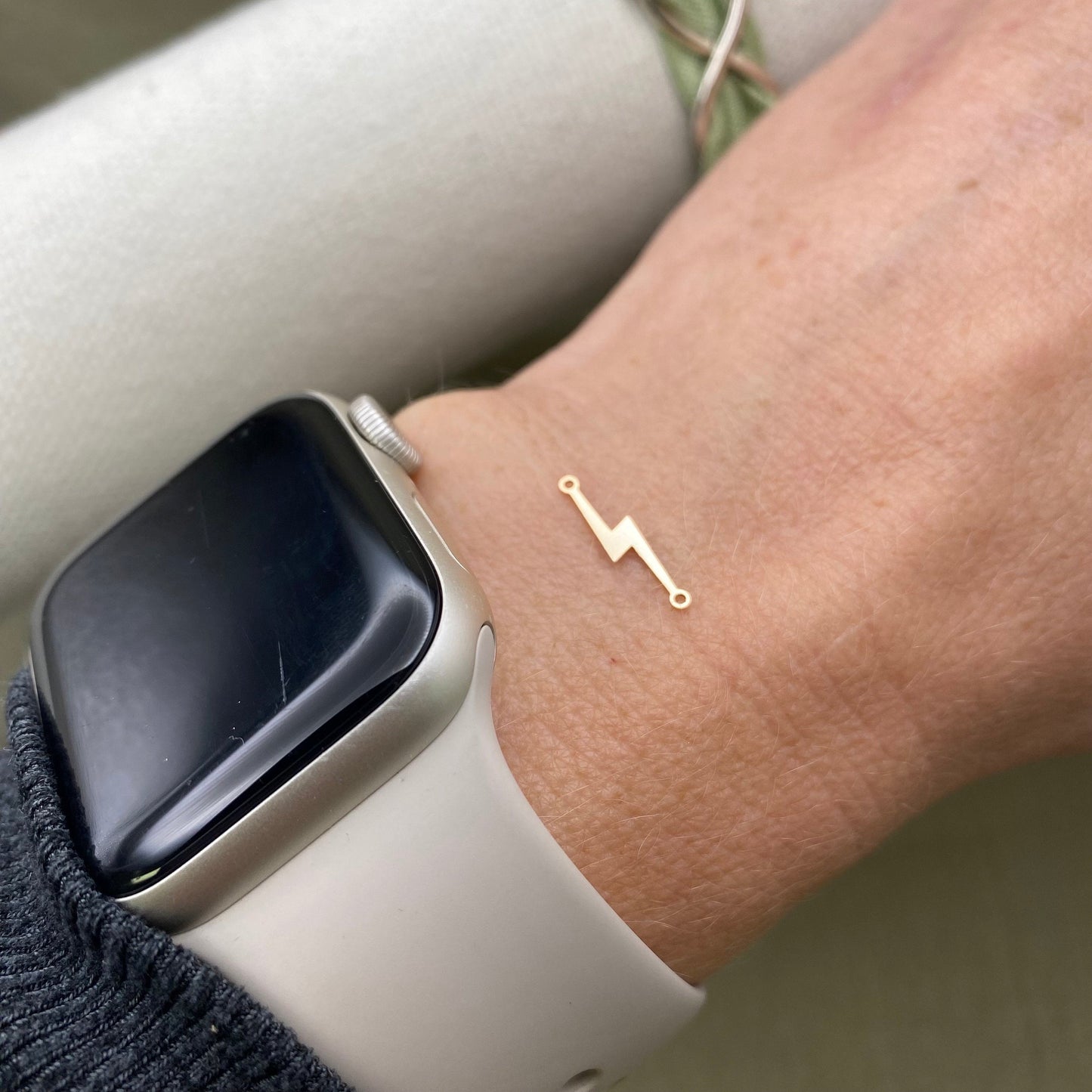 Lightning Bolt Connectors - 2 Pack - L8