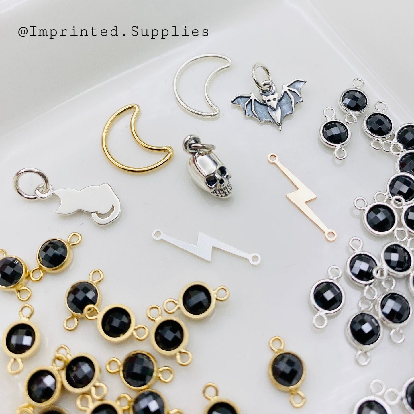 Flatback Black Connectors 4mm - 3 Pack - B18